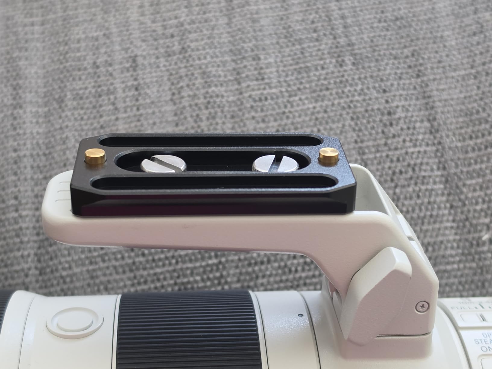 SMALLRIG Quick Release Plate for Arca Swiss, Baseplate with 1/4''-20 Screw, 3/8''-16 Screw, for Cameras and Cages - 2146B customer photo 1
