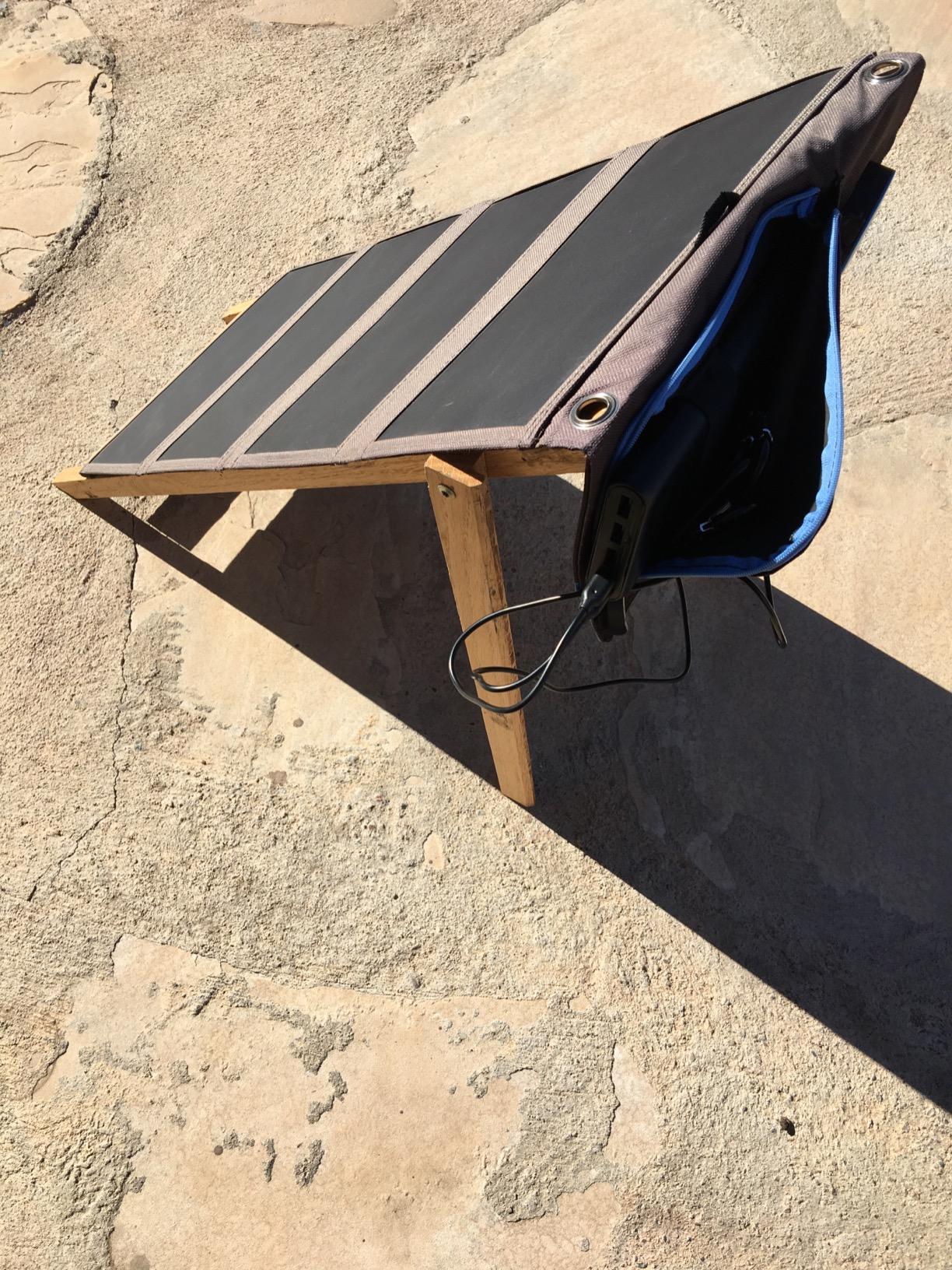 BigBlue 28W Solar Panel Charger with Digital Ammeter, USB-A/USB-C Outputs, 25.4% High-Efficiency, Folding Waterproof Solar Panels with Carabiners for Camping, Backpacking, Phones, Tablets, Power Bank customer photo 2