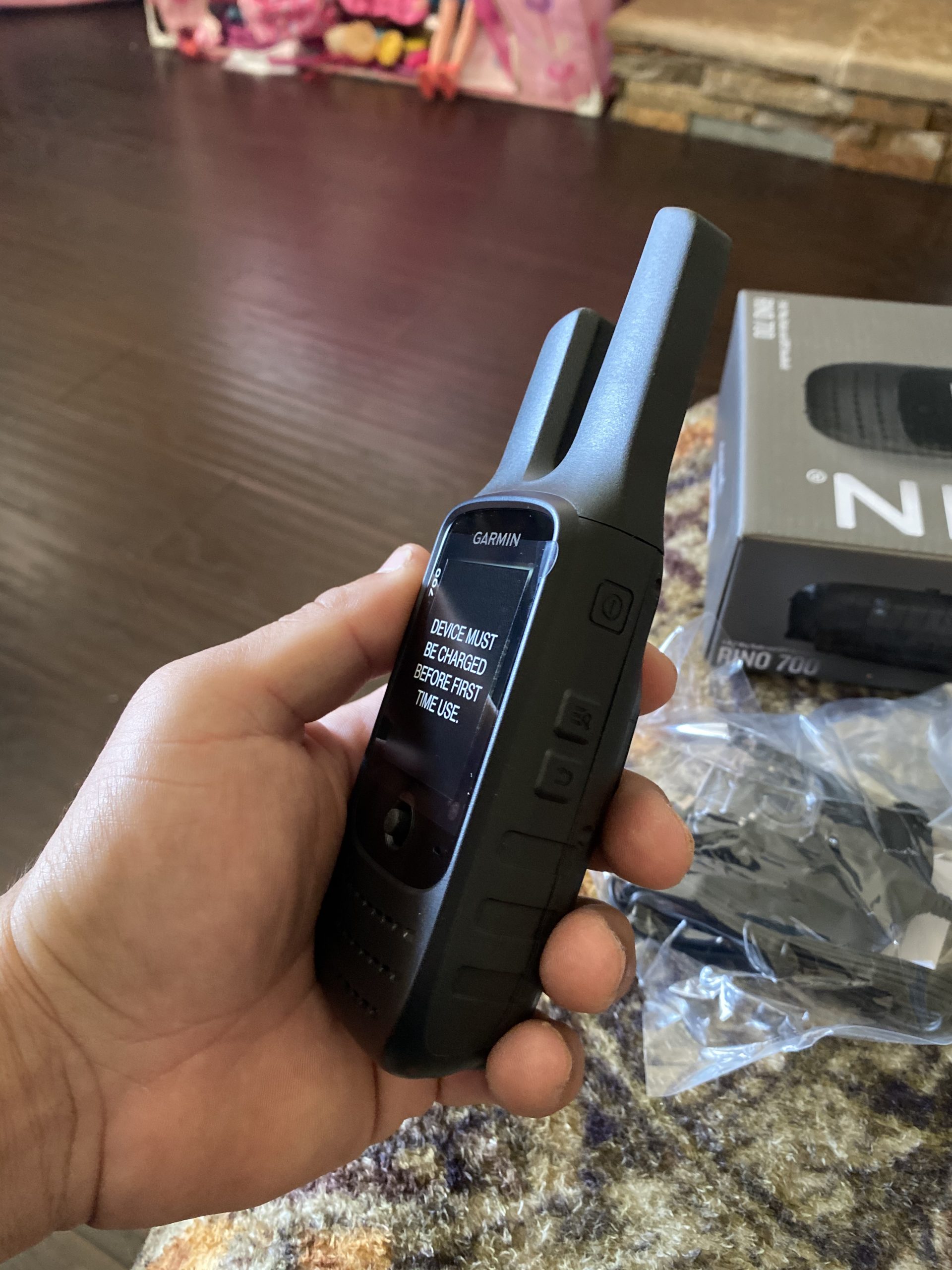 Garmin Rino 700, Rugged 2-Way Radio and Handheld GPS Navigator with GPS/GLONASS, 2.2 inches (010-01958-20) customer photo 2