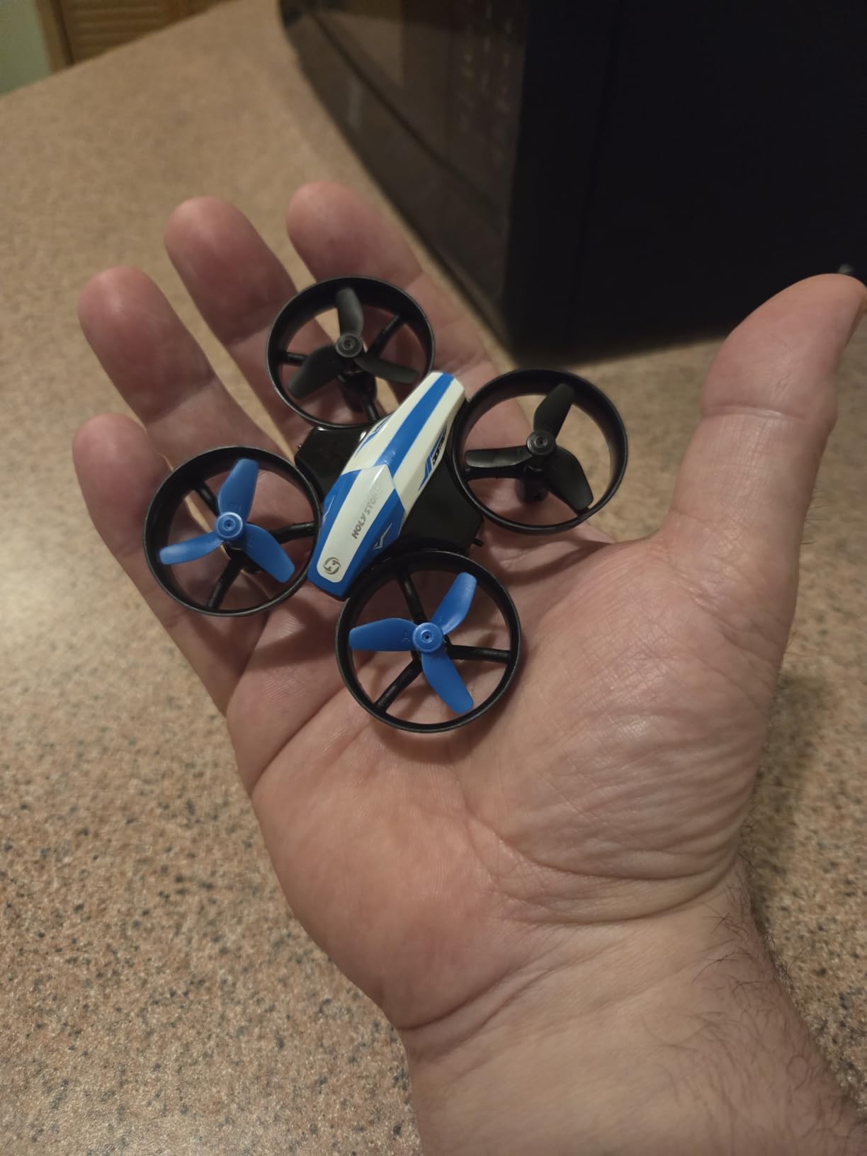 Holy Stone Mini Drone for Kids and Beginners, Indoor Outdoor Quadcopter Plane for Boys Girls with Auto Hover, 3D Flips, 3 Batteries, Headless Mode, Great Easter Gift Toy for Boys and Girls, HS210 Green customer photo 1