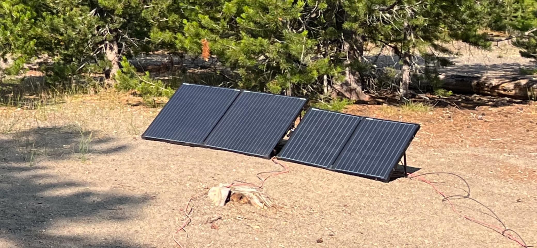 Renogy 200W 12V Portable Solar Panels Suitcase with Waterproof 20A Charge Controller, Foldable 200 Watt Solar Panel W/Adjustable Kickstand, Solar Charger for Power Station, RV, Camping, SUV, Off Grid customer photo 2
