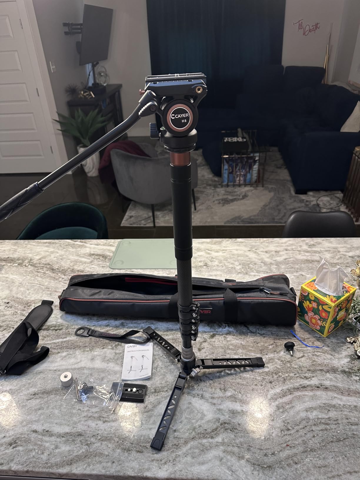 Cayer Monopod Camera Stand, Carbon Fiber Telescopic Monopods Kit with Video Fluid Head and Folding Support Base, 1 Extra Sliding Plate, for DSLR Video Cameras & Camcorders, CF34, 72 Inch customer photo 2