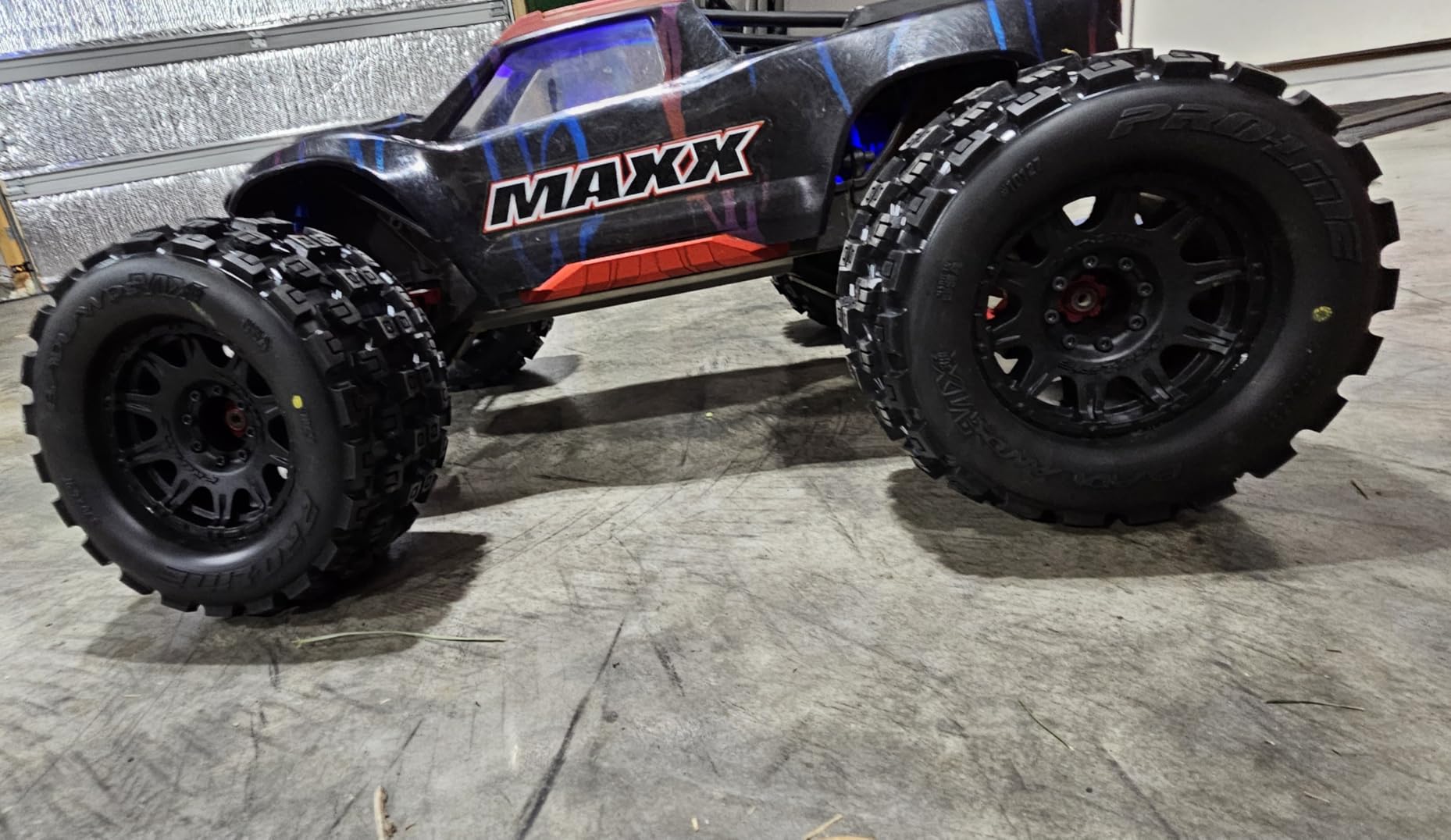 Pro-line Racing Badlands MX38 3.8 MTD Raid 8x32 17mm MT F/R PRO1012710 RC Tire customer photo 1