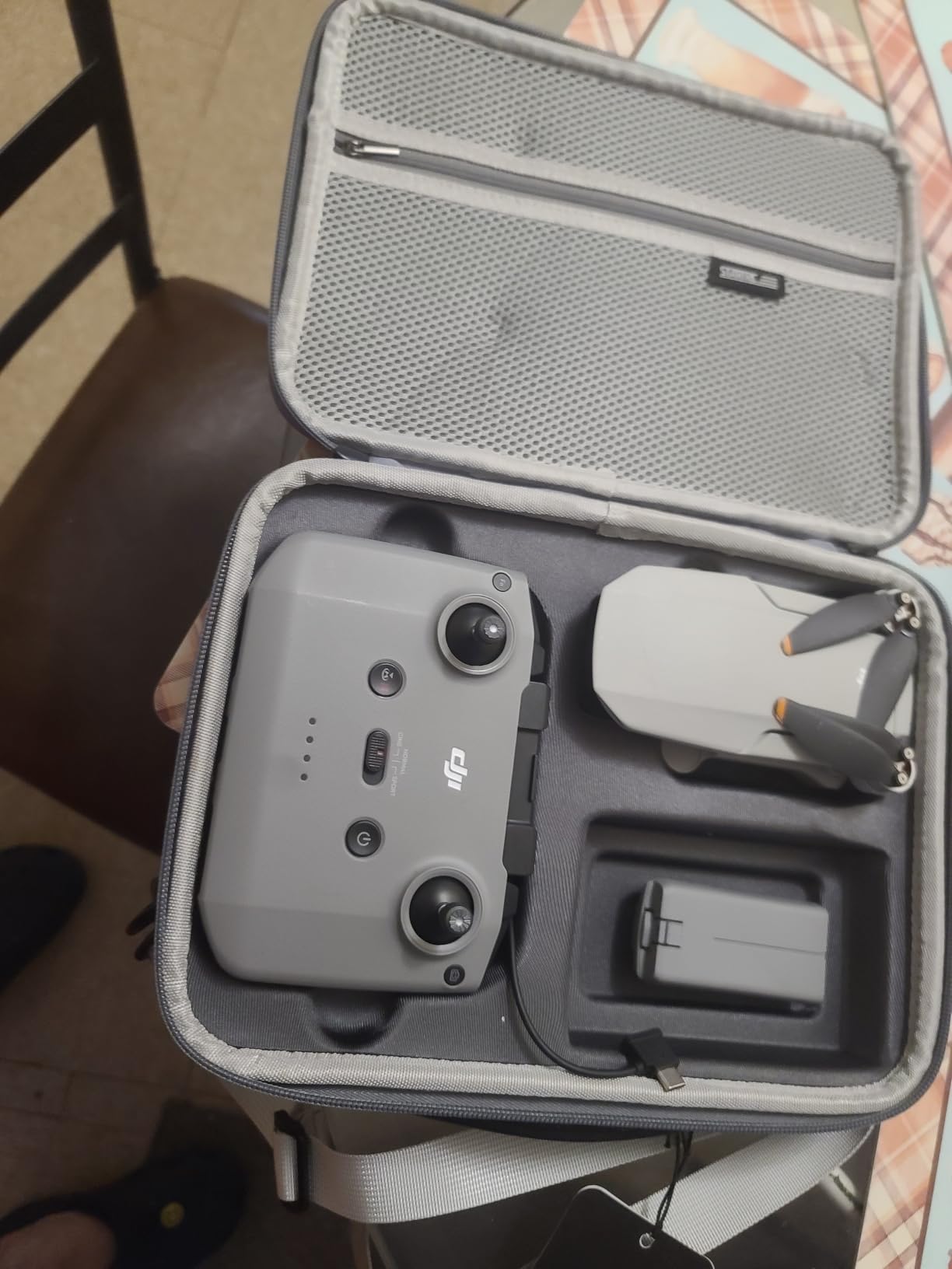 Tomat MINI 4K Carry Case Portable Travel Bag for DJI MINI 4K /Mini 2 SE Fly More Combo Accessories | Portable Travel Bag Storage 1*Charging Hub, 3*Batteries,1*Mini 4k Drone,1*RC-N1 Remote Controller Accessories customer photo 2