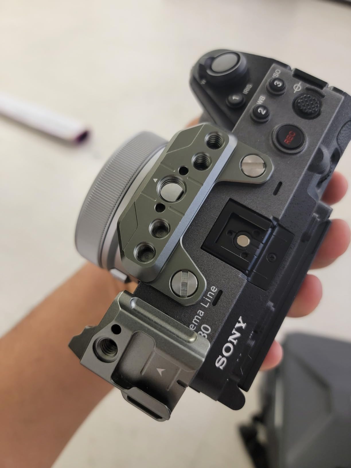 SmallRig HawkLock Quick Release Half Cage for Sony FX3 / FX30, with Cold Shoe and NATO Rail, Quick Release Plate for Arca, for Sony XLR Handle, for DJI RS 3 / RS 3 Pro/RS 4 / RS 4 Pro Gimbal customer photo 2