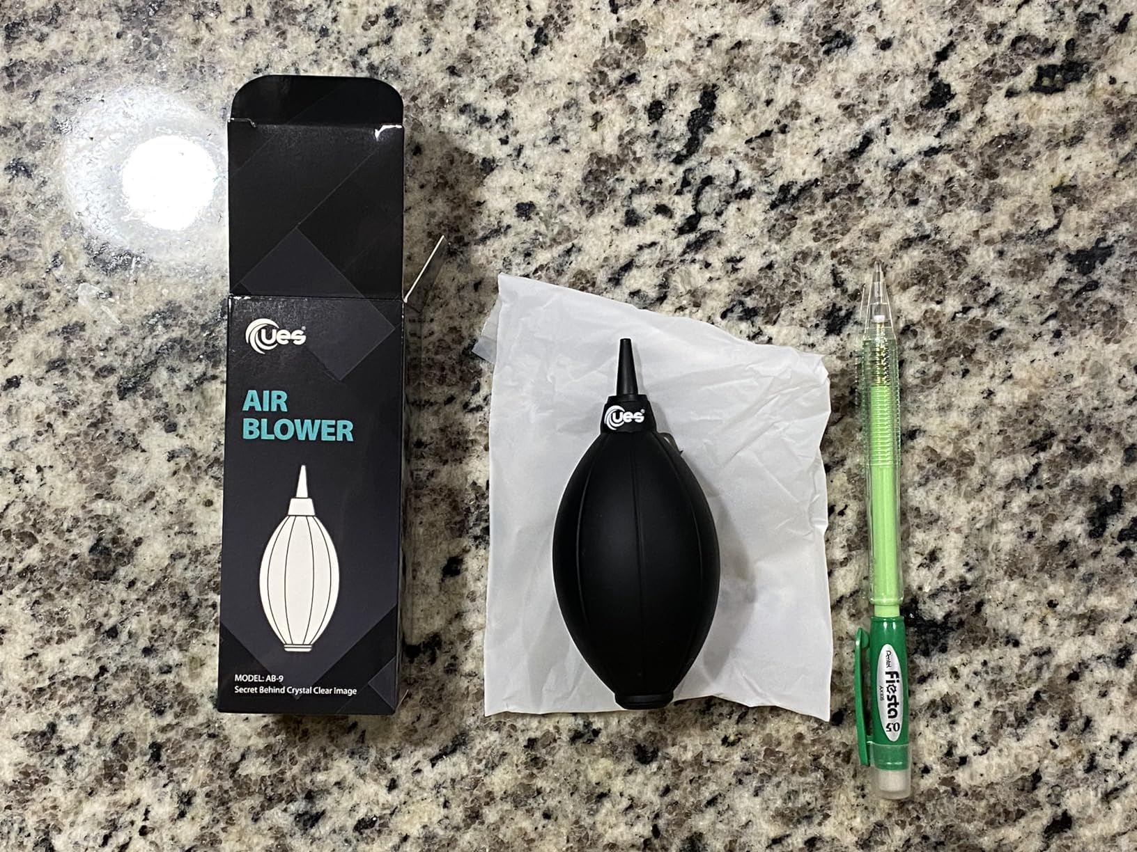 UES Camera Dust Air Blower for DSLR & Mirrorless Lens & Sensor Cleaning | Premium Rubber Squeeze Bulb Dust Pump customer photo 2