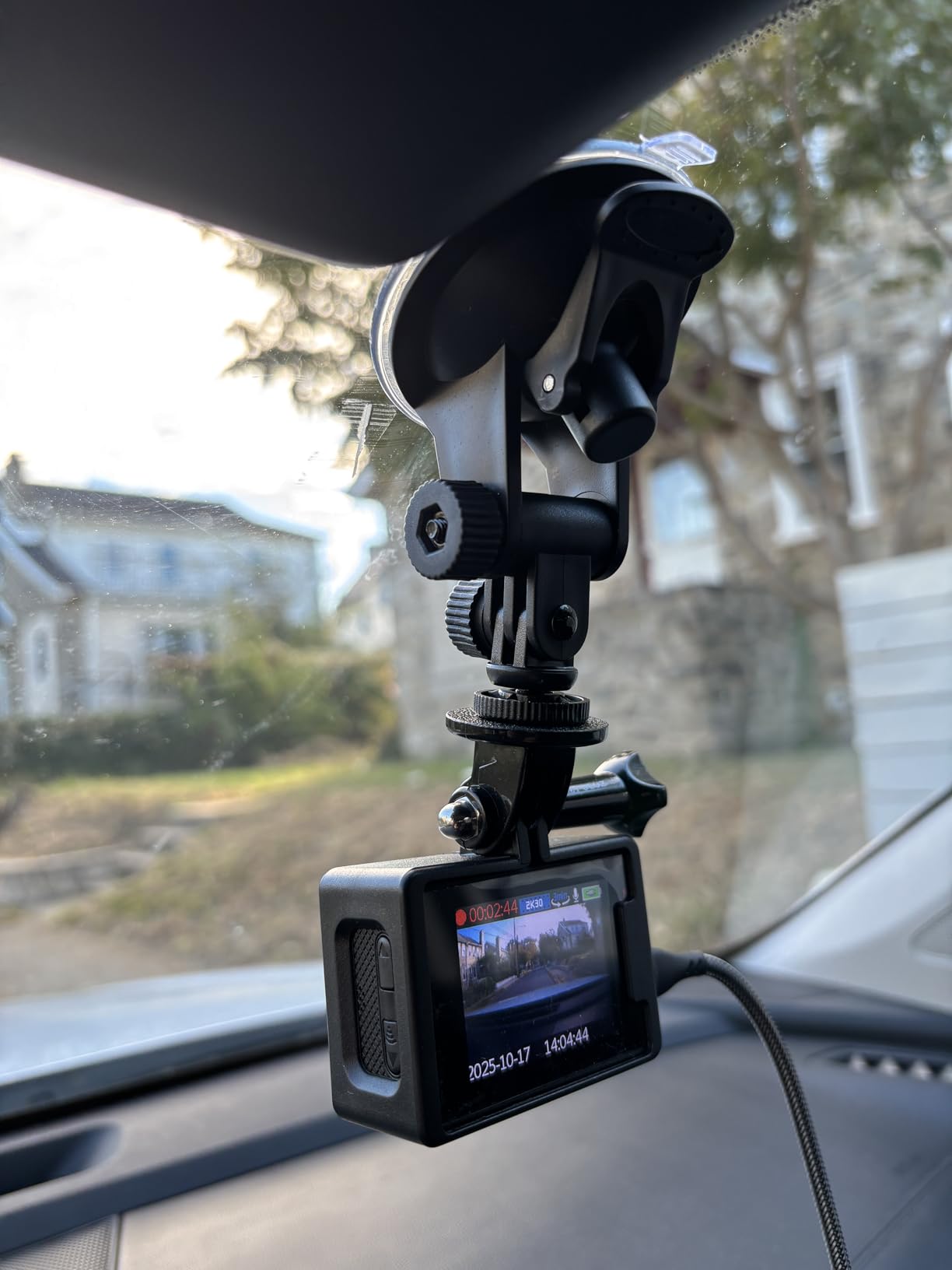 PULUZ Suction Cup Mount for Gopro Car Mount, Adjustable Vehicle Window & Windshield Mount Holder, Compatible with GoPro Hero 12 11 10 9 8 7/Insta360 X3 x2/DJI OSMO Action Camera Mount customer photo 2
