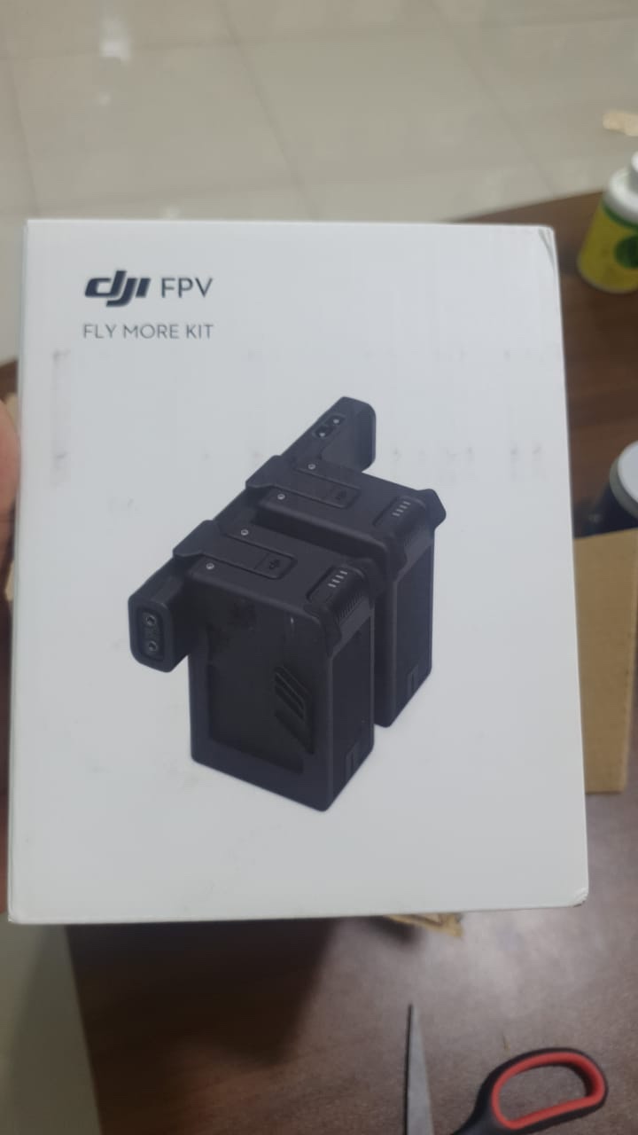 DJI FPV Fly More Kit for DJI FPV (Includes 2 Intelligent Flight Batteries and Charging Hub) customer photo 2