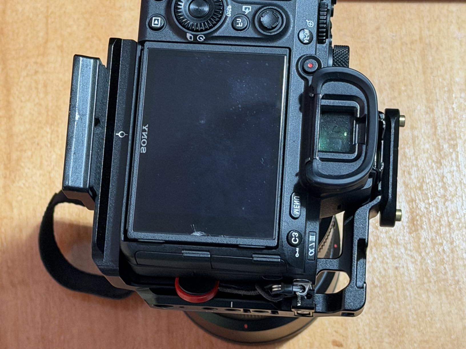 Camera Half Cage for Sony A7 V/ A7R V/ A7 IV/ A7S III/ A1/ A7R IV | with Quick Release Plate for Arca customer photo 2