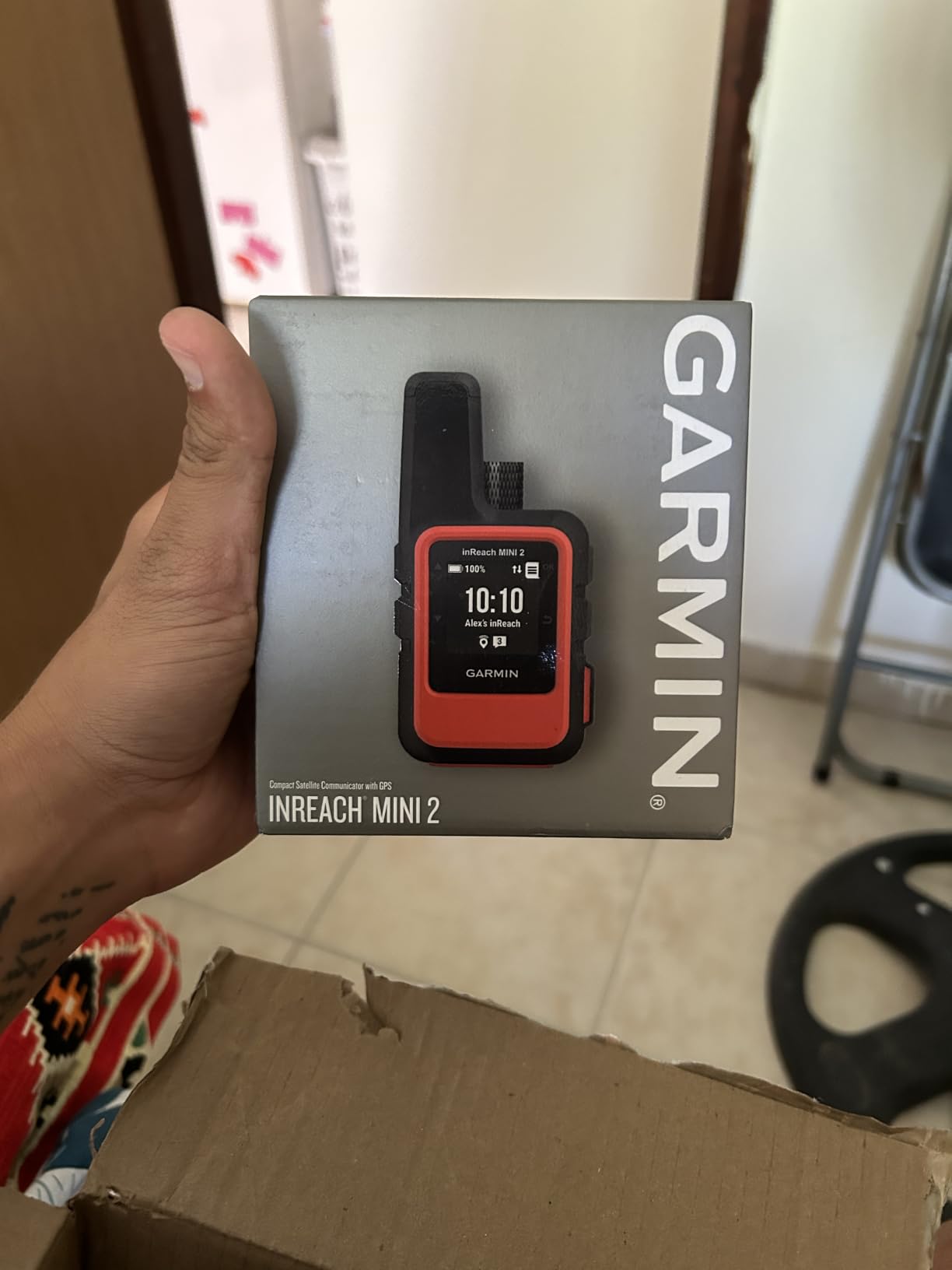 Garmin inReach Mini 2, Lightweight and Compact Satellite Communicator, Hiking Handheld, Orange customer photo 1