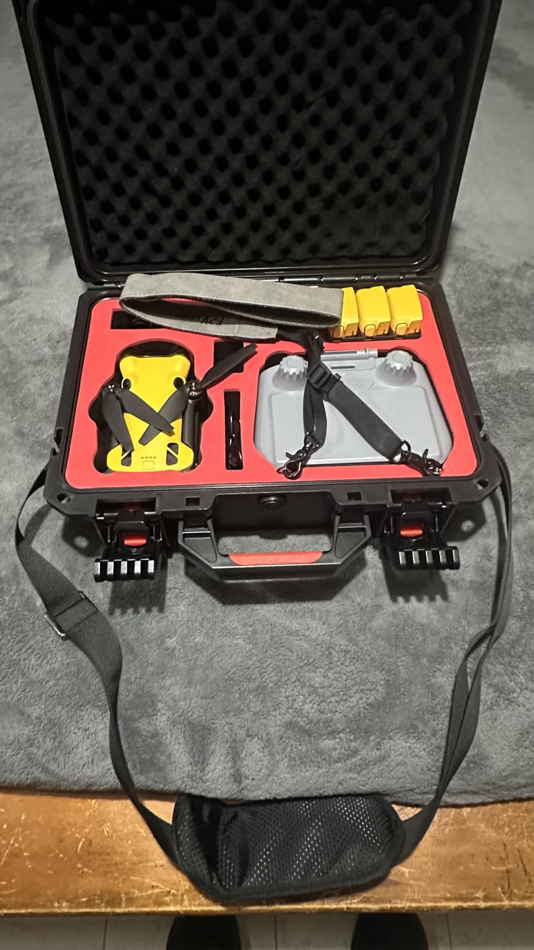 STARTRC Waterproof Hard Carrying Case for DJI Mini 3/4 Pro Fly More Combo, Travel Case for DJI Mini 3 Drone, RC2/RC-N3 Controller,7 Batteries, Other Accessories customer photo 1