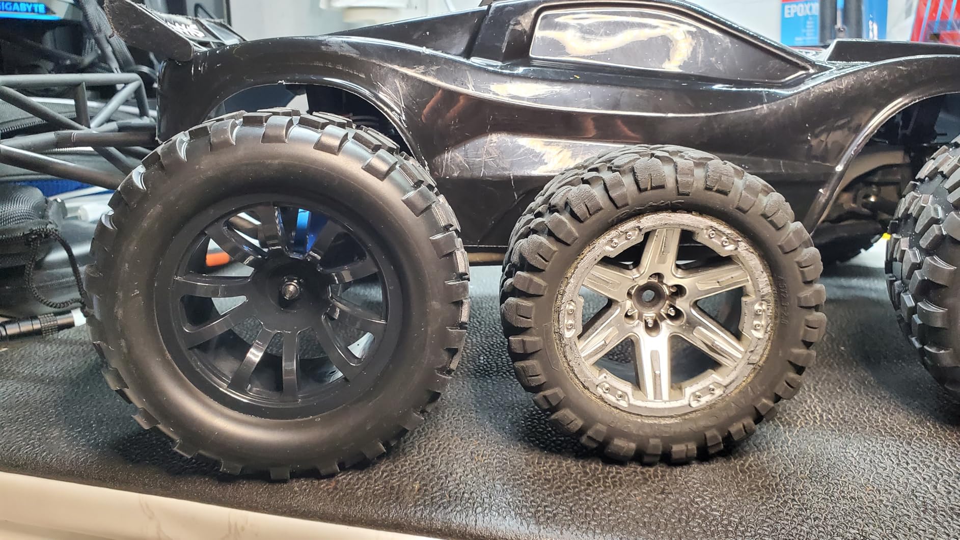 HobbyPark PreGlued Mounted 12mm Hex Hubs RC Truck Tires and Wheels 2.8 Tires with Foam Inserts for Traxxas Rustler Stampede Hoss 4x4 Redcat RC Monster Truck Set of 4 (128x67mm) customer photo 1