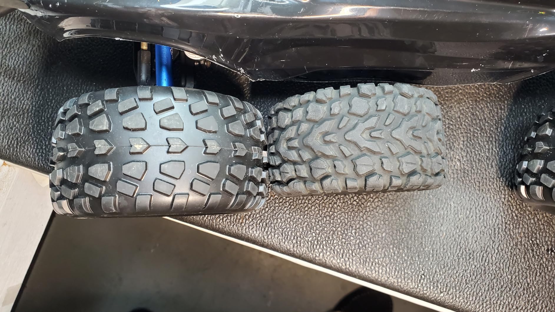 HobbyPark PreGlued Mounted 12mm Hex Hubs RC Truck Tires and Wheels 2.8 Tires with Foam Inserts for Traxxas Rustler Stampede Hoss 4x4 Redcat RC Monster Truck Set of 4 (128x67mm) customer photo 2