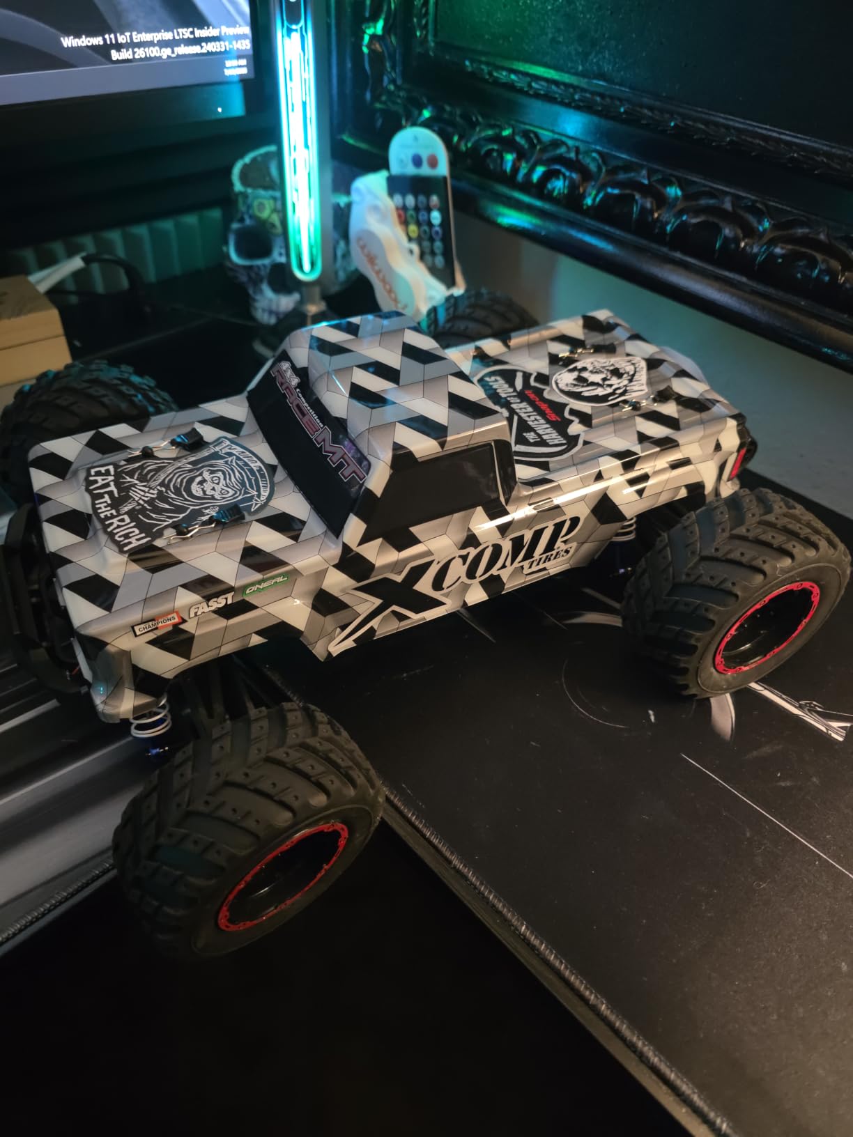 HAIBOXING 1/12 Scale Brushless RC Cars 903A, 4X4 Off-Road RC Monster Truck with Fast Remote Control of 55KM/H Top Speed, Hobby Grade RTR RC Vehicles All Terrain for Adults, Boys customer photo 1