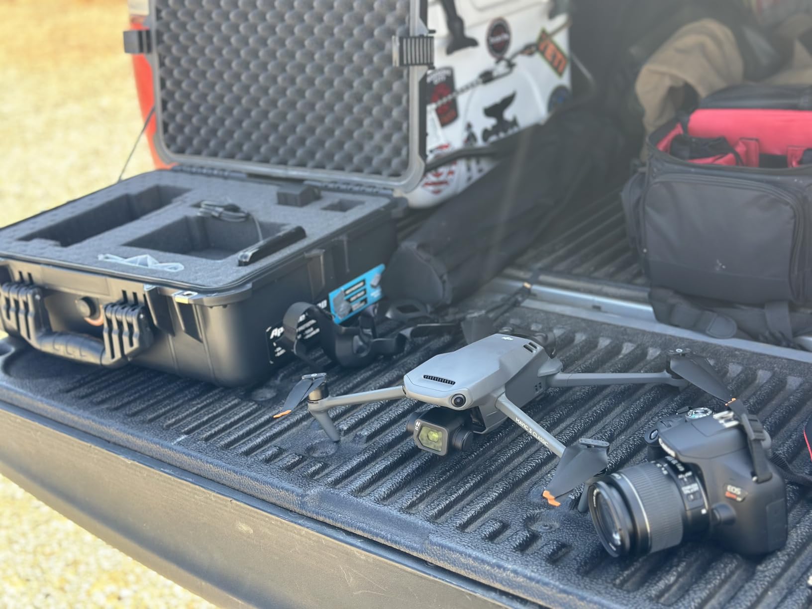DJI Mavic 3 Classic (DJI RC), Drone with 4/3 CMOS Hasselblad Camera, 5.1K HD Video, 46 Mins Flight Time, Omnidirectional Obstacle Sensing, Hybrid Zoom customer photo 1