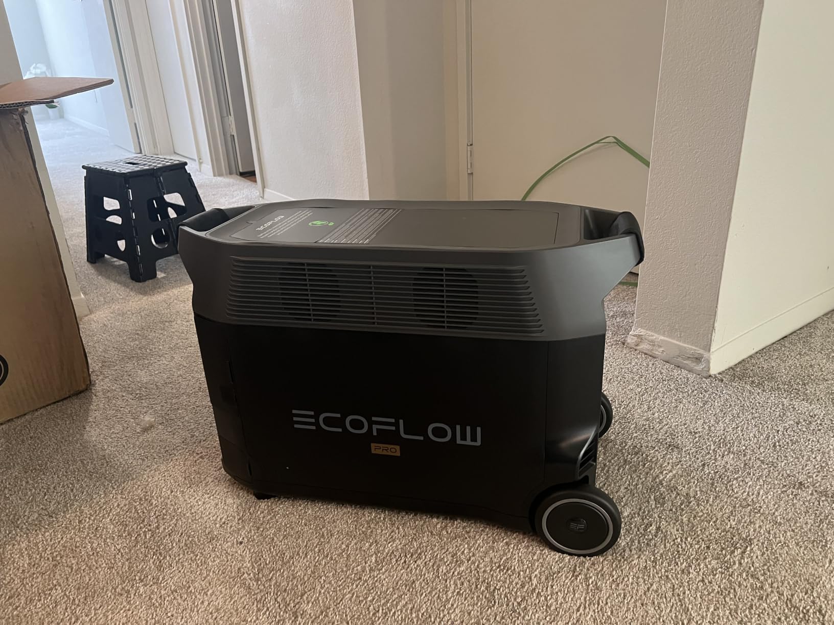 EF ECOFLOW Portable Power Station 3600Wh DELTA Pro, 120V AC Outlets x 5, 3600W, 2.7H Fast Charge, LiFePO4 Power Station, Solar Generator for Home Use, Power Outage, Camping, RV, Emergencies customer photo 2