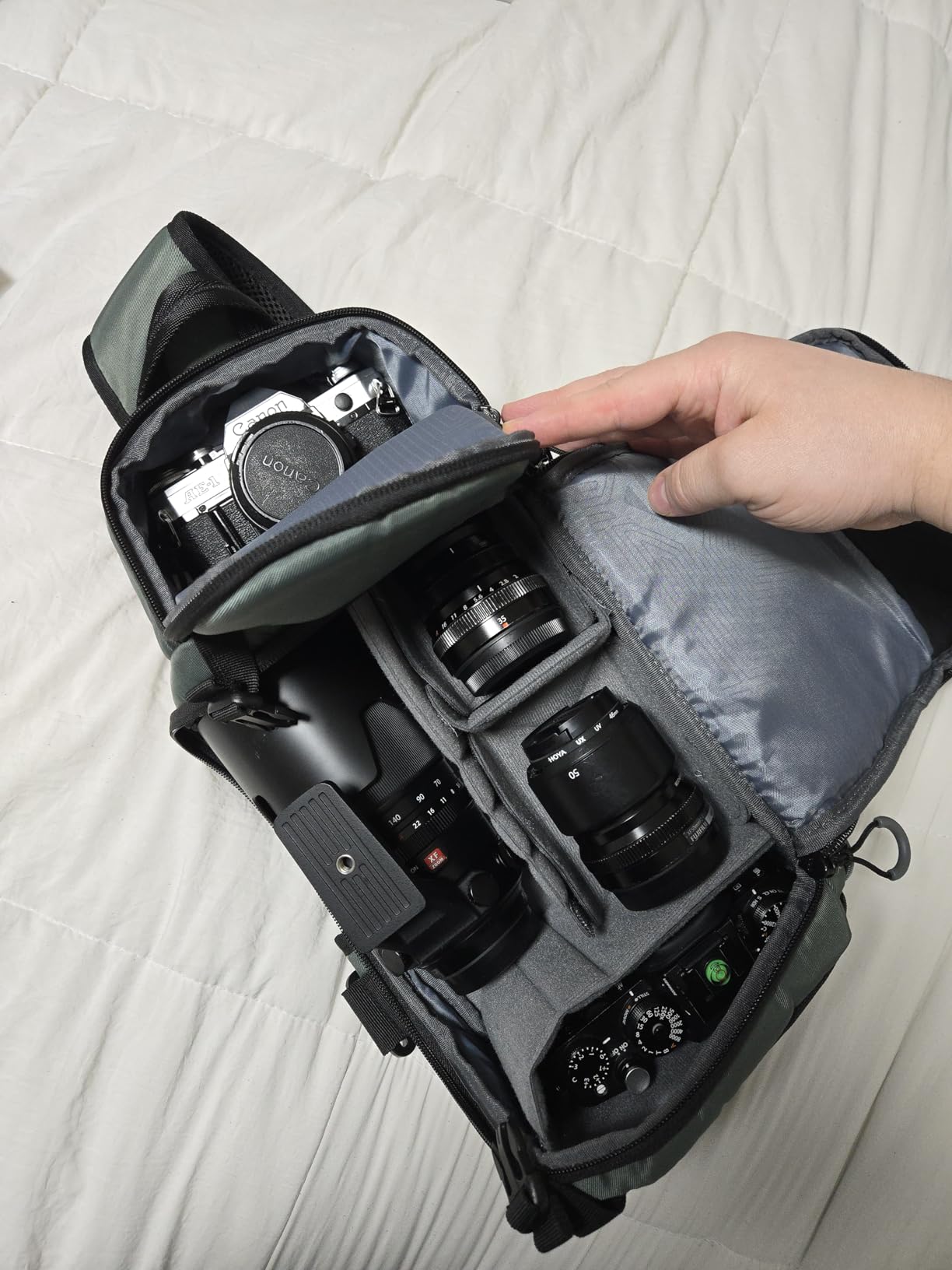 K&F CONCEPT Camera Sling Bag, Crossbody Shoulder Backpack for DSLR SLR Mirrorless Cameras, Travel Photography Bag with Tripod Holder, Compatible with Canon Nikon Sony, Black customer photo 2