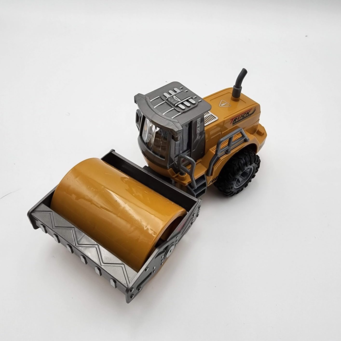 Fistone RC Semi Truck with Trailer, 1:24 RC Semi-Trailer Engineering Tractor with Sound and Lights, 2.4Ghz Remote Control Flatbed Truck with Road Roller Toys, Construction Vehicles Toy for Boys customer photo 2