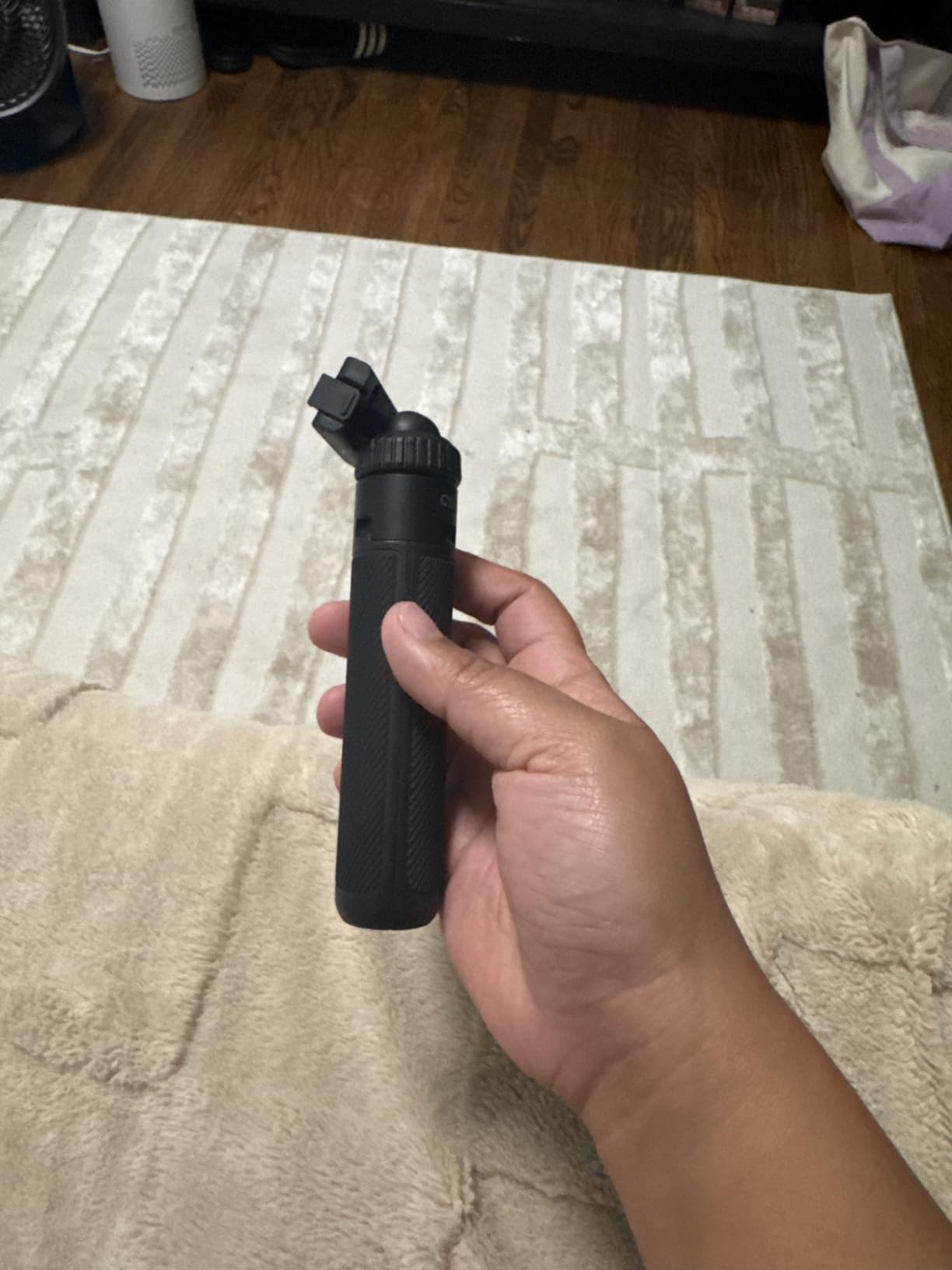 Osmo Action Mini Extension Rod, Compatible with Osmo Action 5 Pro, Osmo Action 4, Osmo Action 3 | Handheld filming and static shots with built-in tripod and adjustable extension rod customer photo 2