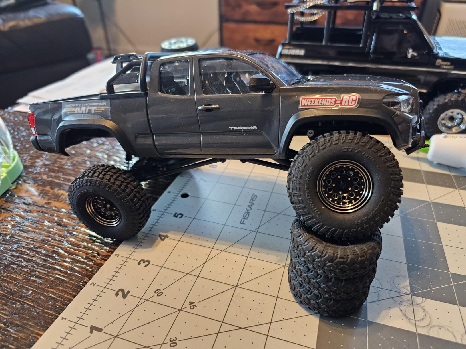INJORA 1.0 Beadlock Wheel Rims Black Coating Brass Rims for 1/24 1/18 RC Crawler Car Axial SCX24 AX24 TRX4M FCX24, 39g(Black) customer photo 1