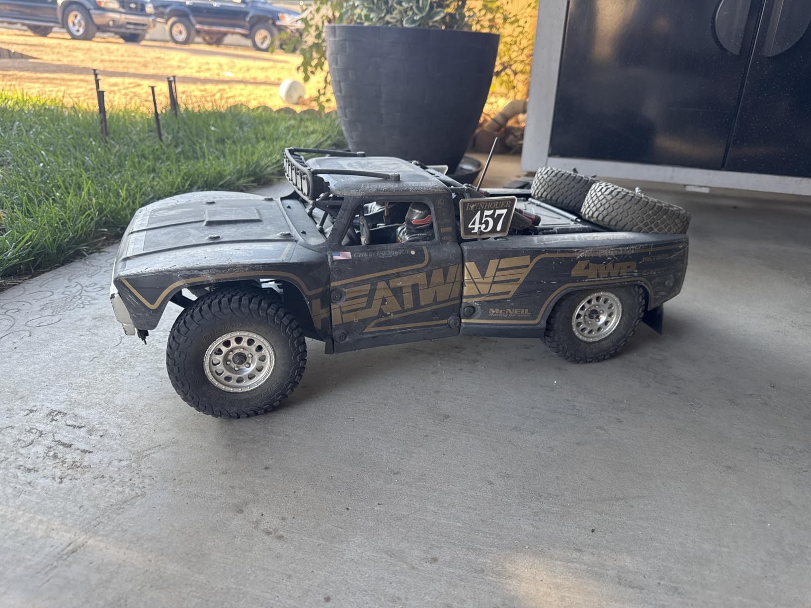 Losi Baja Rey 2.0 1/10 4 Wheel Drive BL RTR Heat Wave LOS03049 customer photo 1