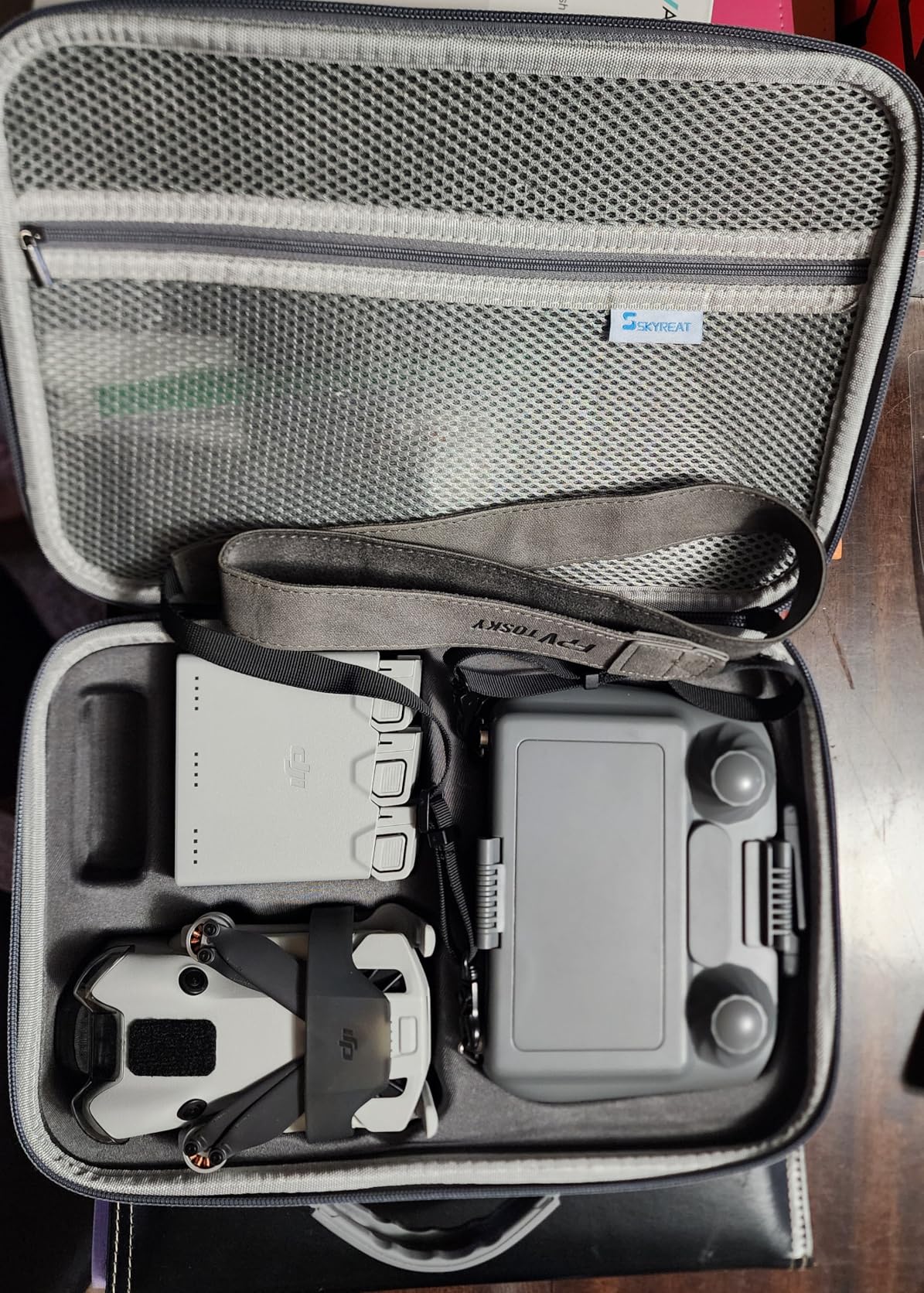 Skyreat Mini 4 Pro RC 2 Case, Portable PU Leather Storage Shoulder Bag for DJI Mini 4 Pro Fly More Combo Kit Accessories customer photo 2