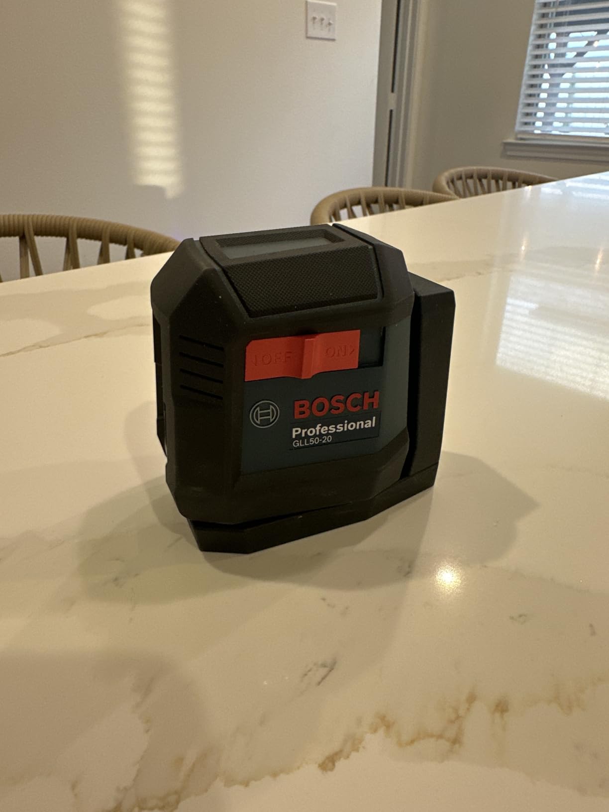 BOSCH GLL50-20 50 Ft Self-Leveling Cross-Line Laser, Includes Integrated Magnetic Mount & 2 AA Batteries | 50 Ft Range, Self-Leveling +/-5/16in at 30 Ft, Includes Magnetic Mount and 2 Aa Batteries, IP55 Dust and Water Resistant customer photo 1