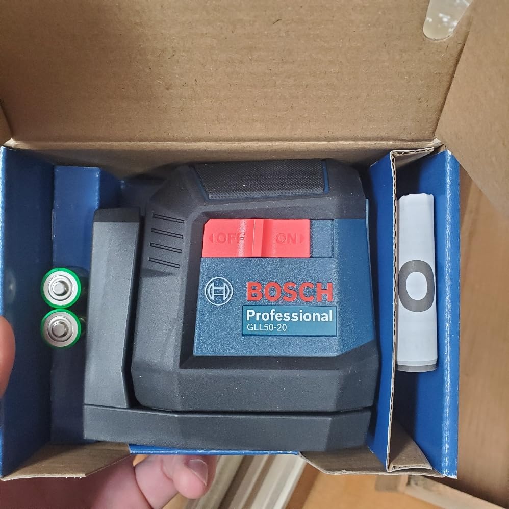 BOSCH GLL50-20 50 Ft Self-Leveling Cross-Line Laser, Includes Integrated Magnetic Mount & 2 AA Batteries | 50 Ft Range, Self-Leveling +/-5/16in at 30 Ft, Includes Magnetic Mount and 2 Aa Batteries, IP55 Dust and Water Resistant customer photo 2