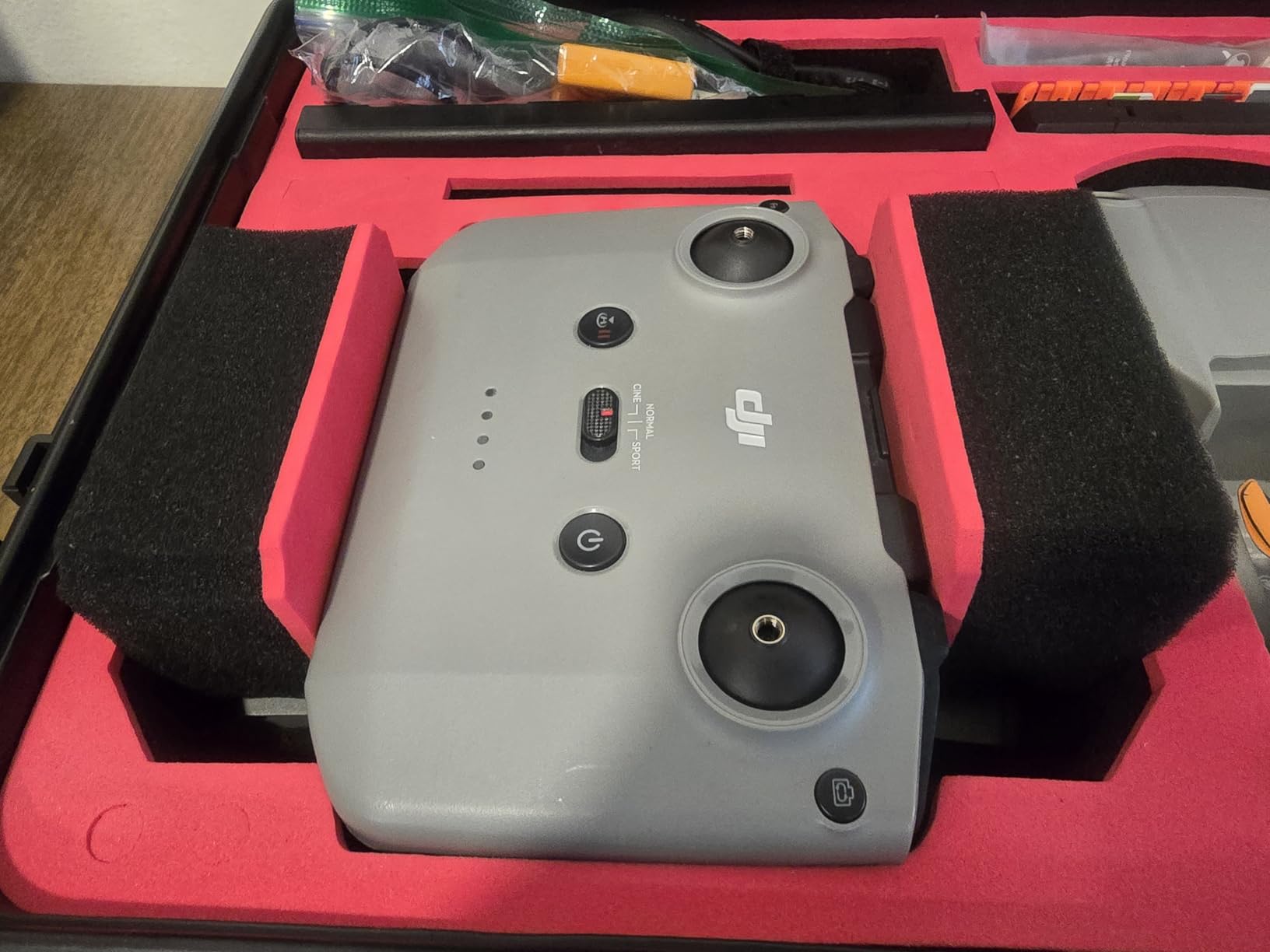Mavic Air 2 Hard Carrying Case for DJI Air 2/2S Drone and Accessories, Waterproof, Shockproof, All-round protection customer photo 1