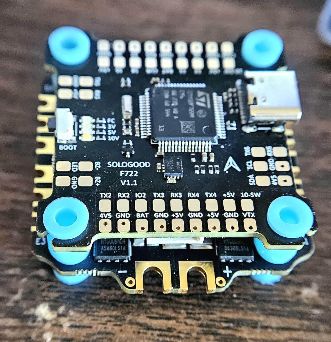 SoloGood F722 Flight Controller 30.5x30.5MM FC Stack with 4in1 60A ESC BLS8 Integrating 5V/10V Dual BEC for FPV RC Racing Drone Freestyle Quadcopt customer photo 1