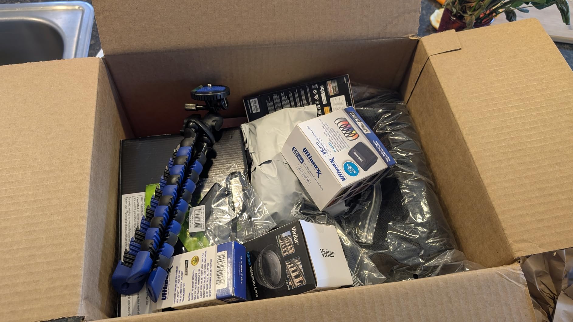 Sony Alpha a7 IV Mirrorless Camera Kit with 28-70mm OSS Lens, 33 MP Full-Frame Sensor customer photo 1