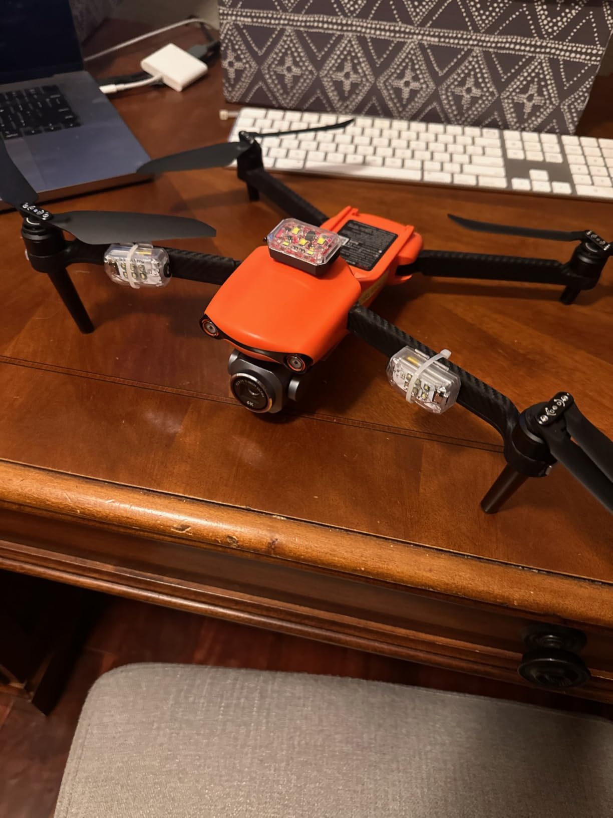 STARTRC Drone Strobe Light, Rechargable Flash Led Lamplight for FAA Drone Night Flying, Fits for DJI Neo 2, Mini 5 Pro/ 4 Pro/3/4k, Avata 2, Air 3S and All RC Drones Accessory(2pc) customer photo 2