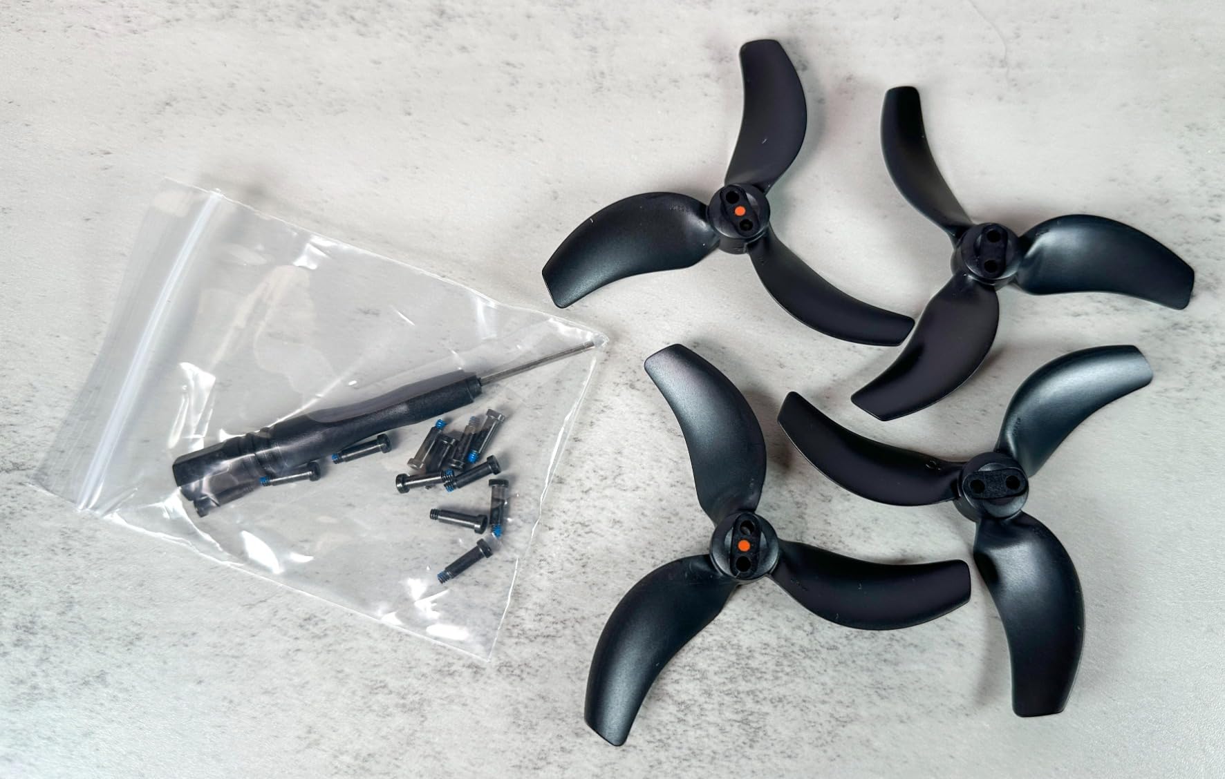 8Pcs Avata 2 Propellers Replacement Prop Blades 3032S Low Noise Wings for DJI Avata 2 Drone Accessories Black Tips customer photo 1