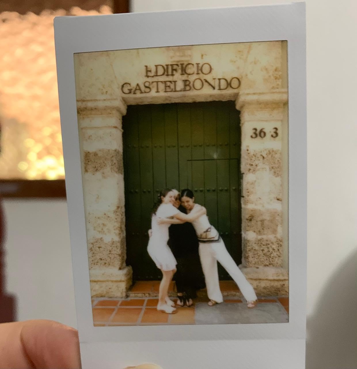 INSTAX Mini LIPLAY Hybrid Instant Camera - Deep Bronze customer photo 1