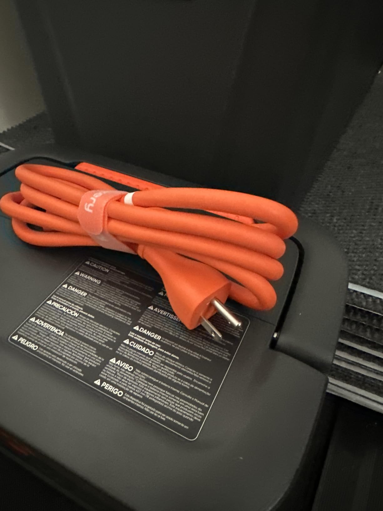 Jackery Explorer 1000 v2 Portable Power Station, 1070Wh LiFePO4 Battery, 1500W AC/100W USB-C Output, 1 Hr Fast Charge, Solar Generator for Camping, Emergency, RV, Off-Grid Living (Solar Panel Optional) customer photo 1