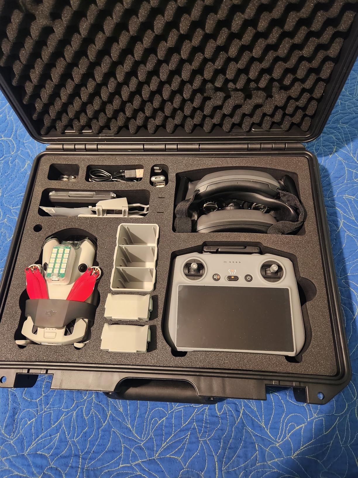 Lykus Titan MM420 Waterproof Hard Case for DJI Mini 4 Pro/Mini 3 Pro, Goggles 3/2/Integra, RC Motion 3/2, DJI RC2/RC/RC-N2/N1 and Accessories [CASE ONLY] customer photo 1
