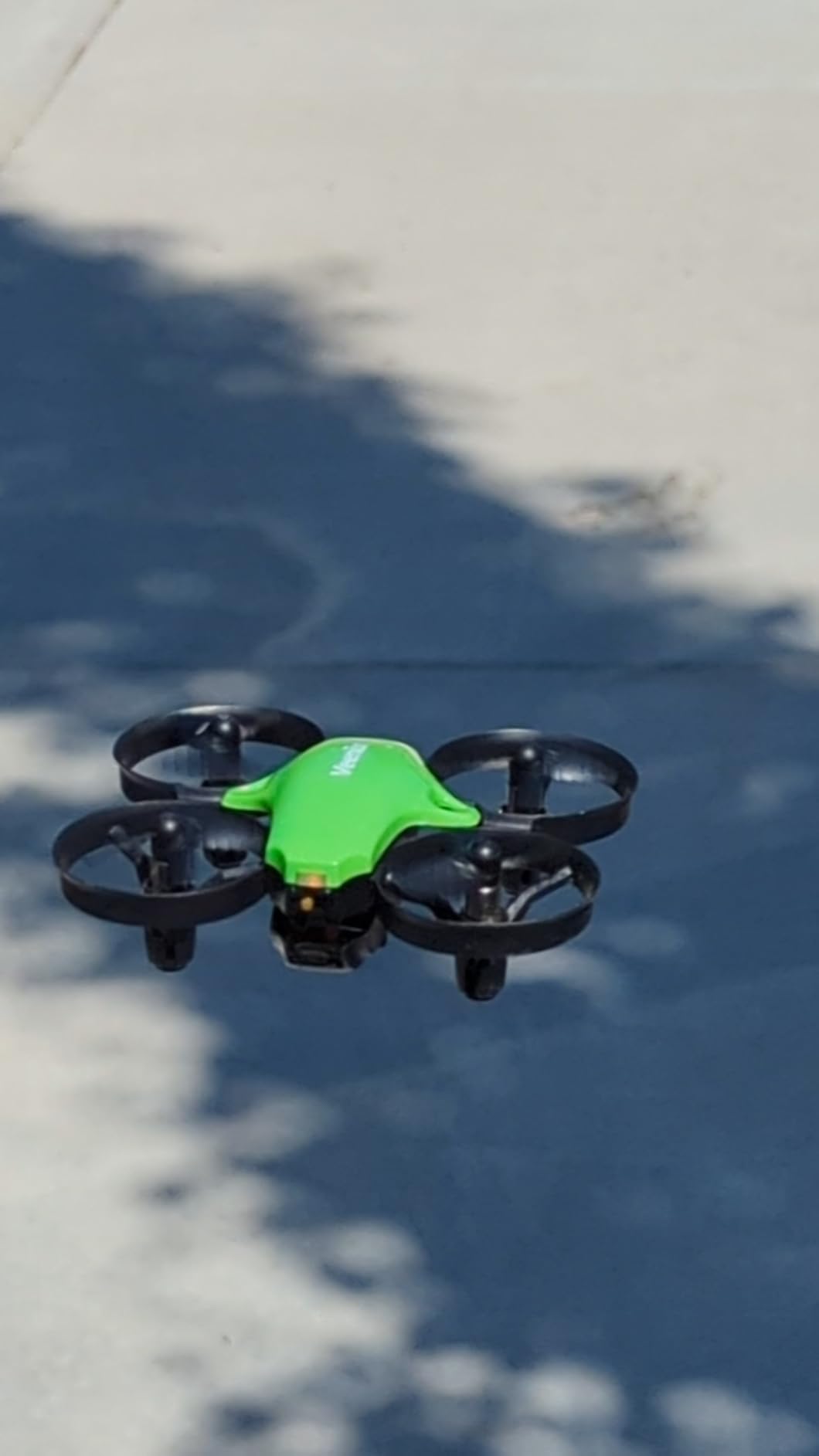 Veeniix V995 Mini Drones for Kids and Beginners, Indoor RC Quadcopter, Small Helicopter Plane with 3D Flips, 360° Rotation, Circle Fly, Auto Hover, Headless Mode and 3 Batteries, Gift for Boys and Girls customer photo 1