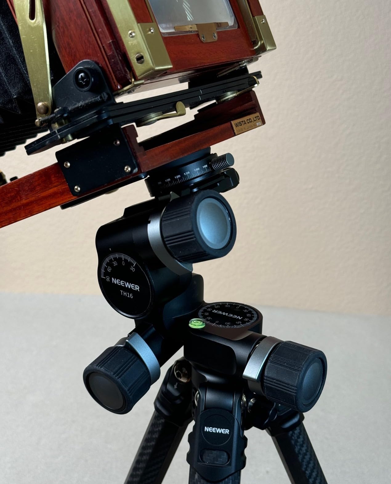 NEEWER 3 Way Geared Tripod Head with 360° Pan Arca Type QR Plate, Millimeter Micro Adjustment, Aluminum Alloy 3 Axis Pan Tilt Head with Quick Switch Large & Fine Dual Modes, Max Load 13.2lb/6kg, TH16 customer photo 2