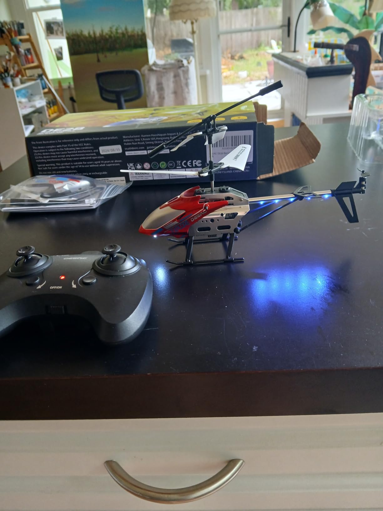 DEERC RC Helicopter, Remote Control Helicopter, 26 Mins Flight Time, LED Lights & Altitude Hold, 2 Batteries customer photo 1