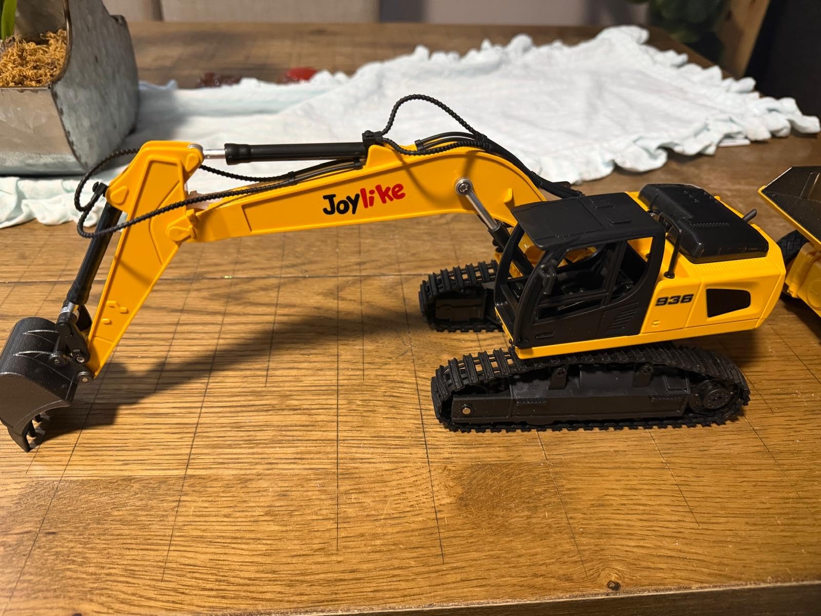 Joylike RC Excavator and Dump Truck Toy Set, 2.4Ghz Metal Remote Control Construction Vehicle with Light&Sound, Best Christmas Toy for Boys 8+Year Old Kid customer photo 1