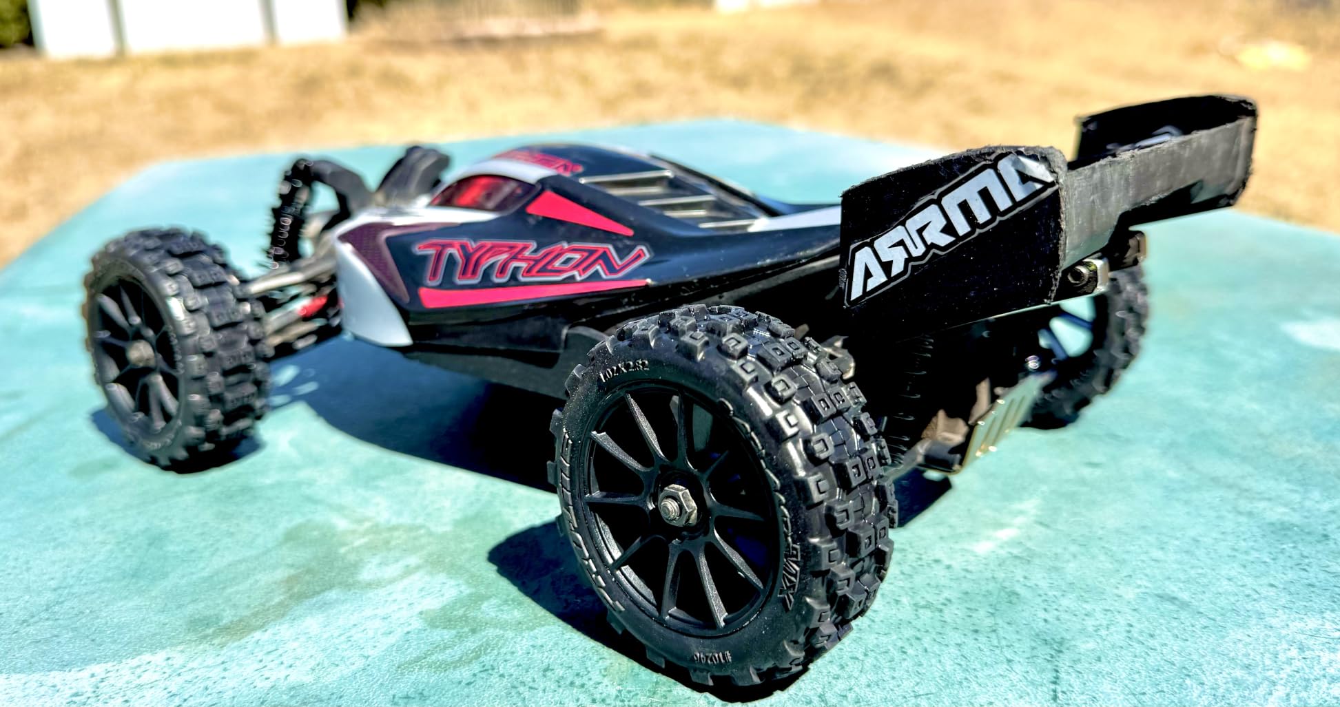 Pro-Line Racing Badlands MX 1.9