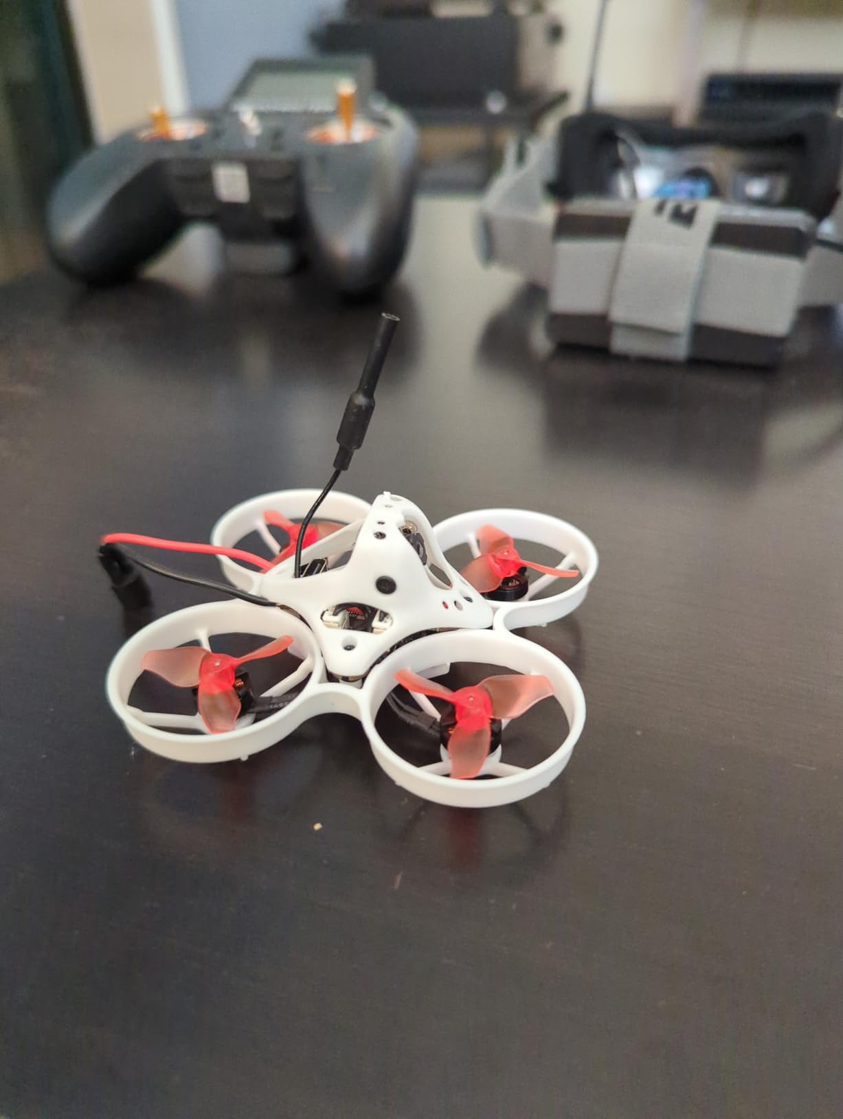 EMAX Nanoscout FPV Drone BNF ELRS 1s 25mw-400mw 65mm Quadcopter With Runcam Nano 3 customer photo 1