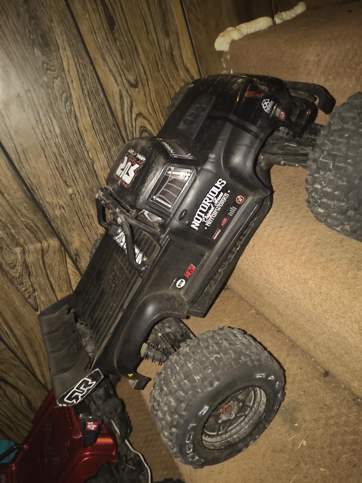 ARRMA RC Truck 1/8 Notorious 4X4 6S BLX BRUSHLESS V6 Stunt Truck RTR (Battery and Charger Not Included), (Black), ARA8611V6T1 customer photo 1