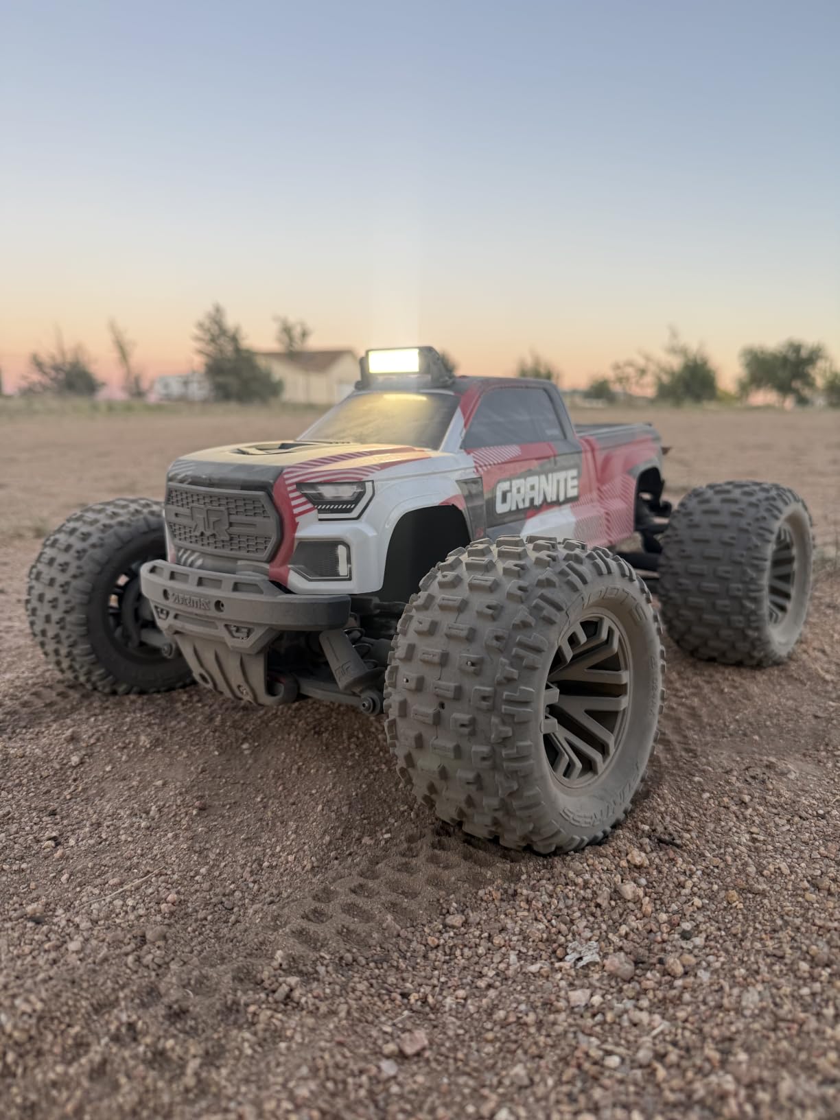 ARRMA RC Truck 1/10 Granite 4X4 223S BLX Brushless Monster Truck RTR with DSC, Blue, ARA4302V4T1 customer photo 1