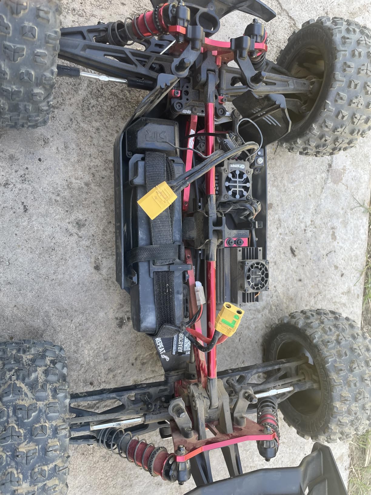 ARRMA 1:8 Kraton 6S EXB Ready to Run, Clipless Body, Basher Monster Truck RC Remote Controlled, Powerful and Stable with Brushless Motor, Battery and Charger Not Included, Black, ARA8708V6T1 customer photo 2