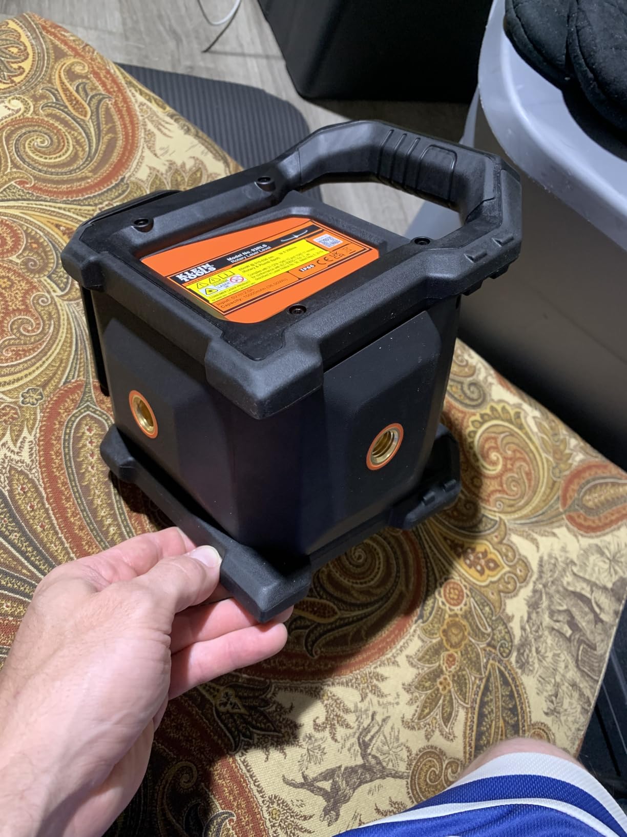 Klein Tools 93RLS Green Self-Leveling Rotary Laser Level Kit, Horizontal/Vertical with Plumb Spot, 1150-Foot Range customer photo 3