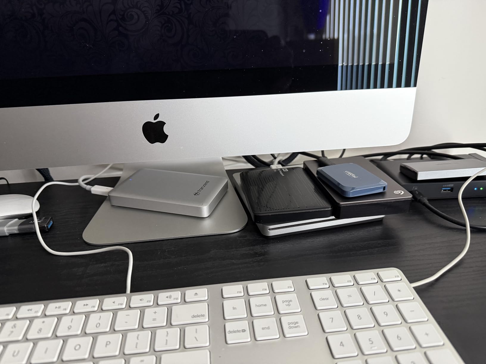 Crucial X10 2TB Portable SSD, Up to 2,100MB/s, USB 3.2 USB-C, External Solid State Drive customer photo 1