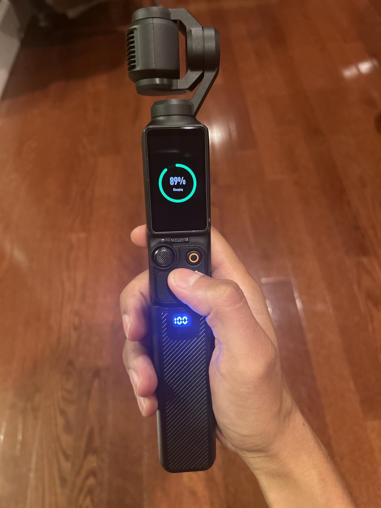 Battery Handle with Digital Display Compatible with DJI Osmo Pocket 4 and Pocket 3, Battery Grip for Xtra Muse 5000mAh 22.5W Fast Charging Power Supply Accessories, Reserved 1/4
