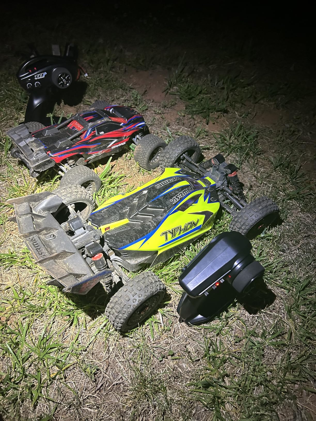 ARRMA RC Car 1/8 Typhon 4X4 223S BLX BRUSHLESS Buggy RTR (Battery and Charger Not Included) with DSC Blue/Yellow, ARA4306V4T4 customer photo 1