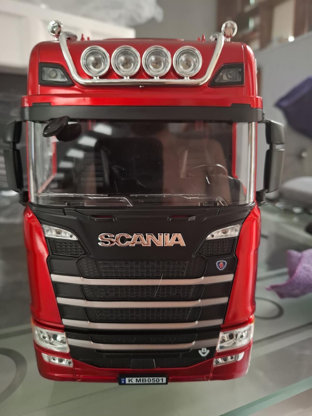 770S 1/18 RC Semi Trailer, 6x4 Heavy Duty Tractor Truck with Rear Wheel Drive, Adult Collectible Model (Red) customer photo 1